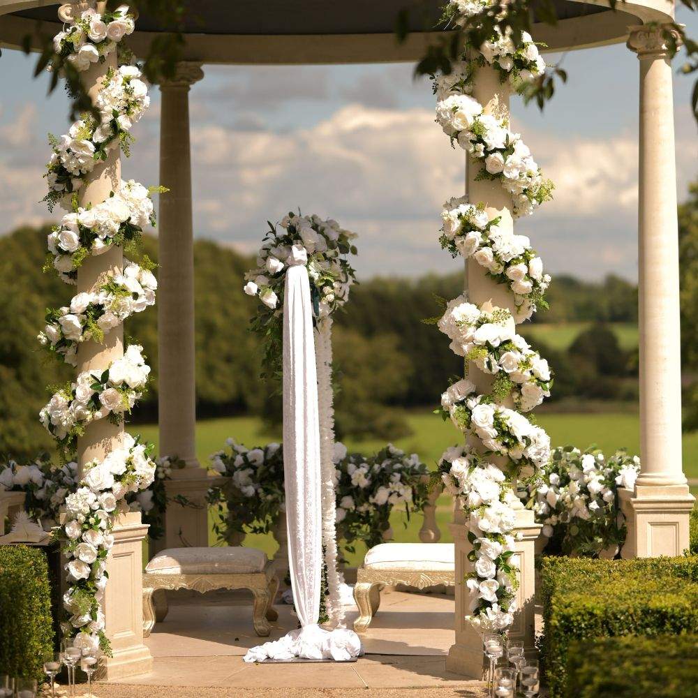 Froyle Park is a leading Muslim wedding venue in Hampshire, and can accommodate outdoor Nikkah ceremonies under the Dome