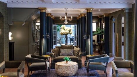 Bush Hotel