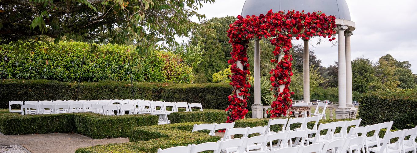 The dome at Froyle Park decorated with red roses